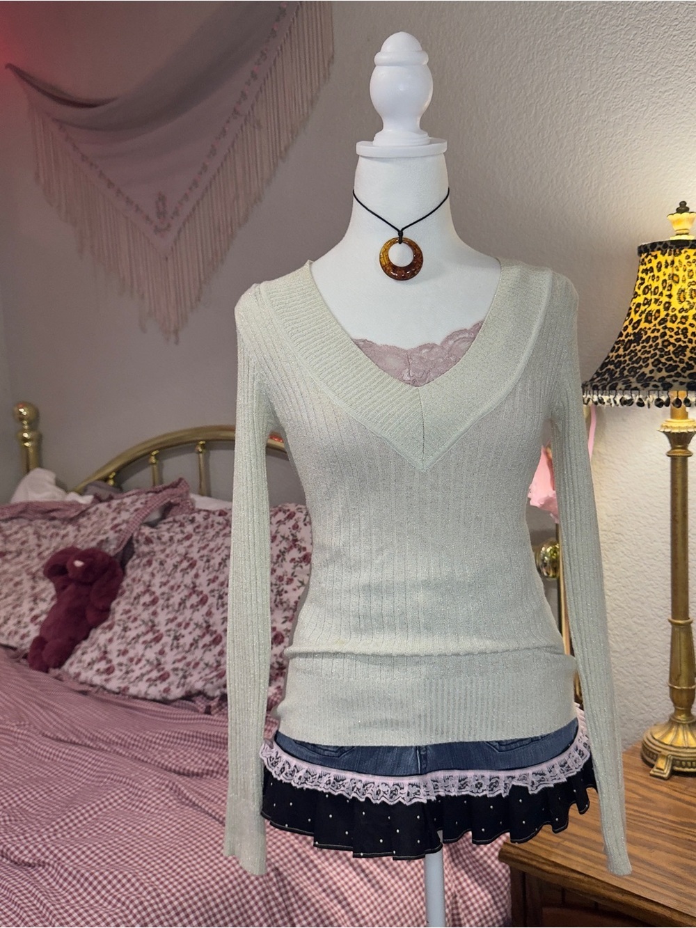 Y2K Cream V-Neck Ribbed Sweater